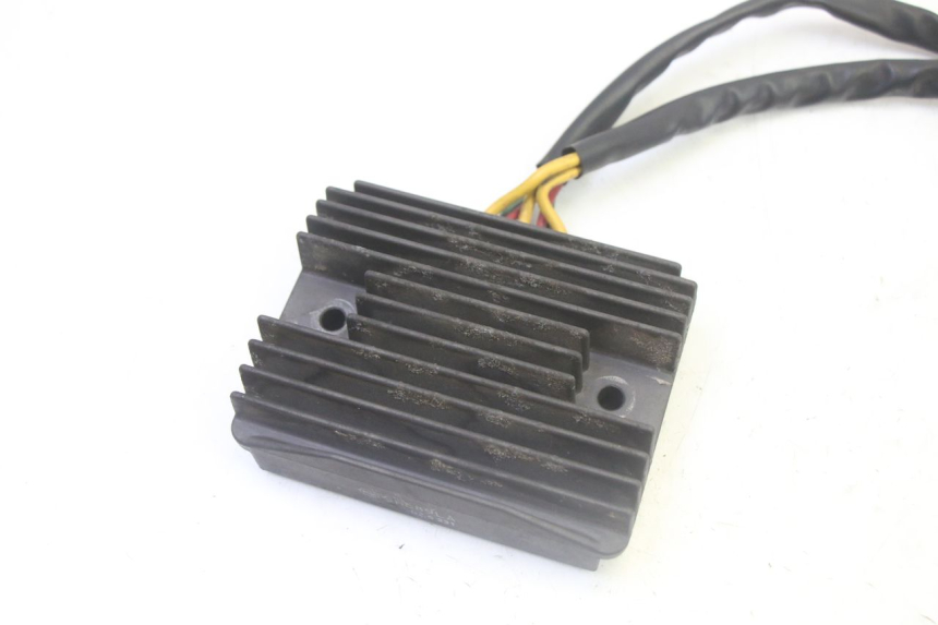 photo de REGOLATORE PEUGEOT SATELIS 125 (2013 - 2018)