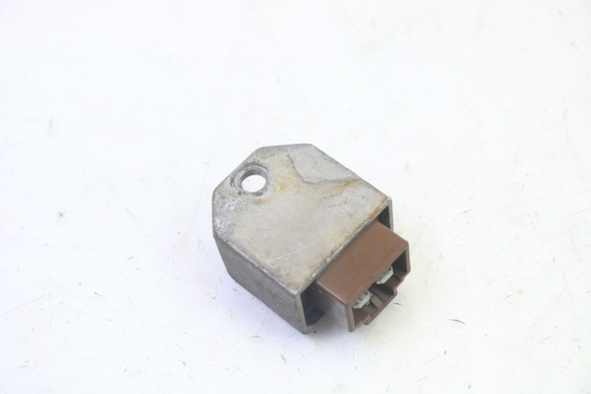 photo de REGOLATORE DI CARICA HONDA SCV LEAD 100 (2003 - 2007)