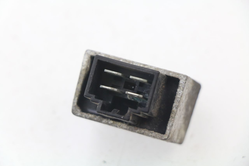 photo de Regolatore di carica PEUGEOT SPEEDFIGHT 2 AC 50 (2000 - 2009)