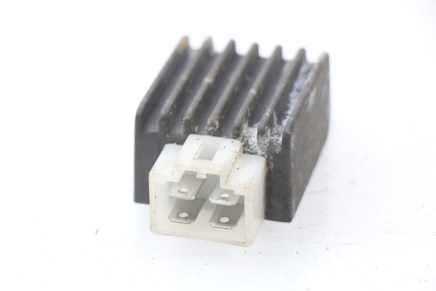 photo de REGOLATORE DI CARICA PEUGEOT SPEEDFIGHT 3 AIR 50 (2009 - 2015)