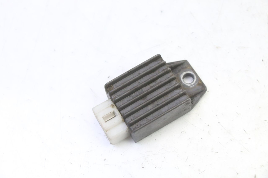 photo de REGOLATORE DI CARICA PEUGEOT SPEEDFIGHT 3 AIR 50 (2009 - 2015)