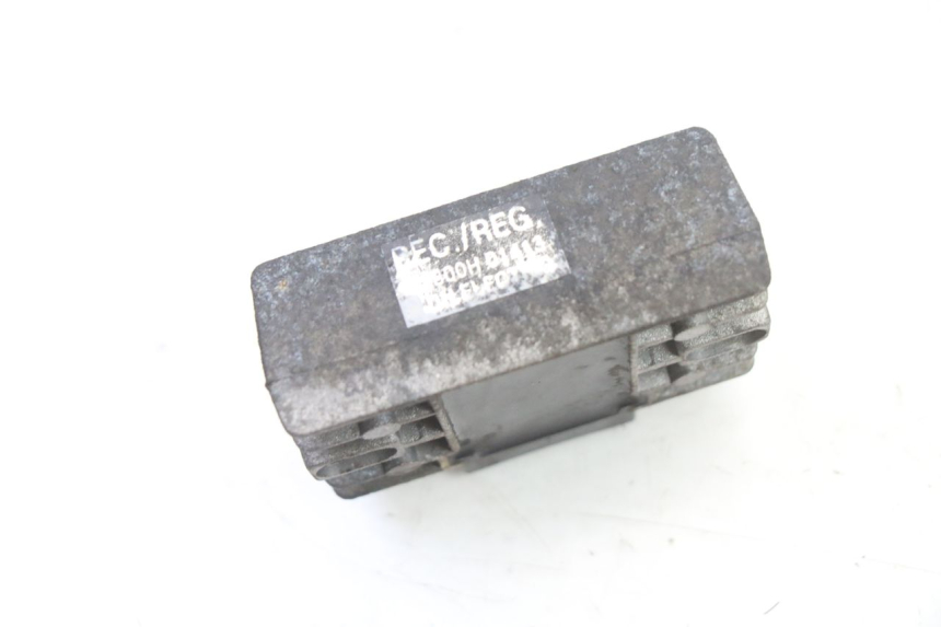 photo de REGOLATORE PIAGGIO SUPER LX 125 (2000 - 2003)