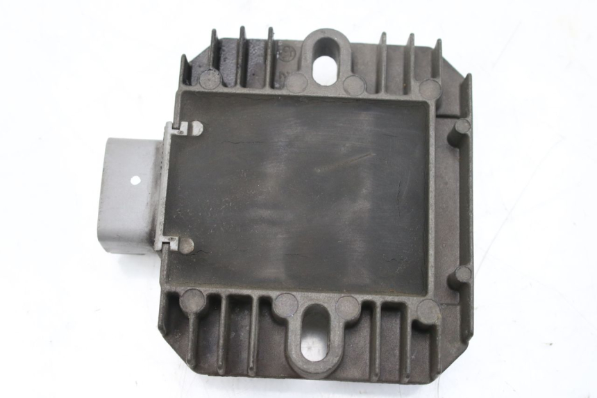 photo de REGOLATORE DI CARICA SUZUKI AN BURGMAN 400 (2006 - 2010)