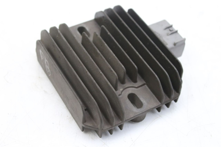 photo de REGOLATORE DI CARICA SUZUKI AN BURGMAN 400 (2006 - 2010)