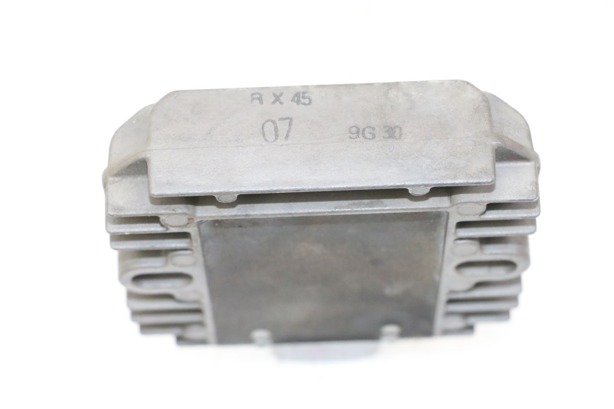 photo de REGOLATORE DI CARICA SUZUKI BURGMAN 125 (2007 - 2014)