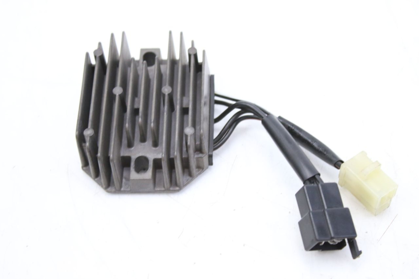 photo de REGOLATORE SUZUKI SV S 650 (1999 - 2002)