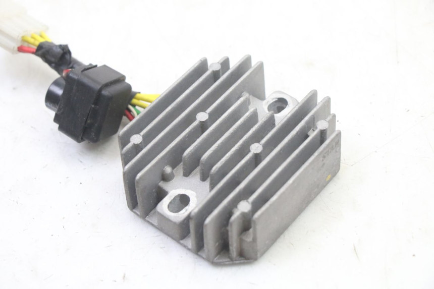 photo de REGOLATORE DI CARICA APRILIA SXR 50 (2021 - 2023)