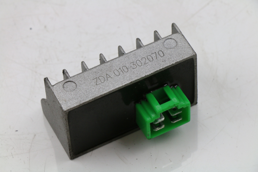 photo de REGOLATORE DI CARICA SYM FIDDLE 2 S 125 (2012 - 2014)