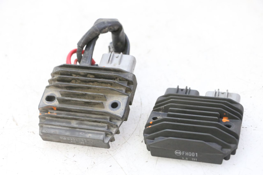 photo de REGOLATORE DI CARICA YAMAHA TDM ABS 900 (2002 - 2014)