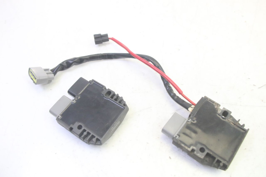 photo de REGOLATORE YAMAHA TDM ABS 900 (2002 - 2014) - Zoom sullo stato d'uso