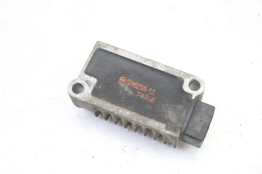 photo de REGOLATORE DI CARICA YAMAHA TDR DELTABOX 125 (1993 - 2003)