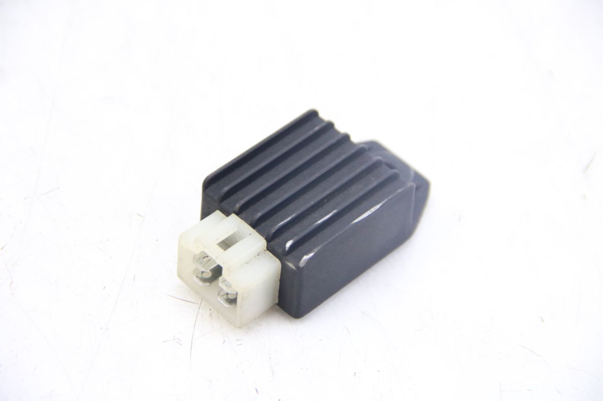 photo de REGOLATORE DI CARICA TNT MOTOR GRIDO 2T 50 (2010 - 2019)
