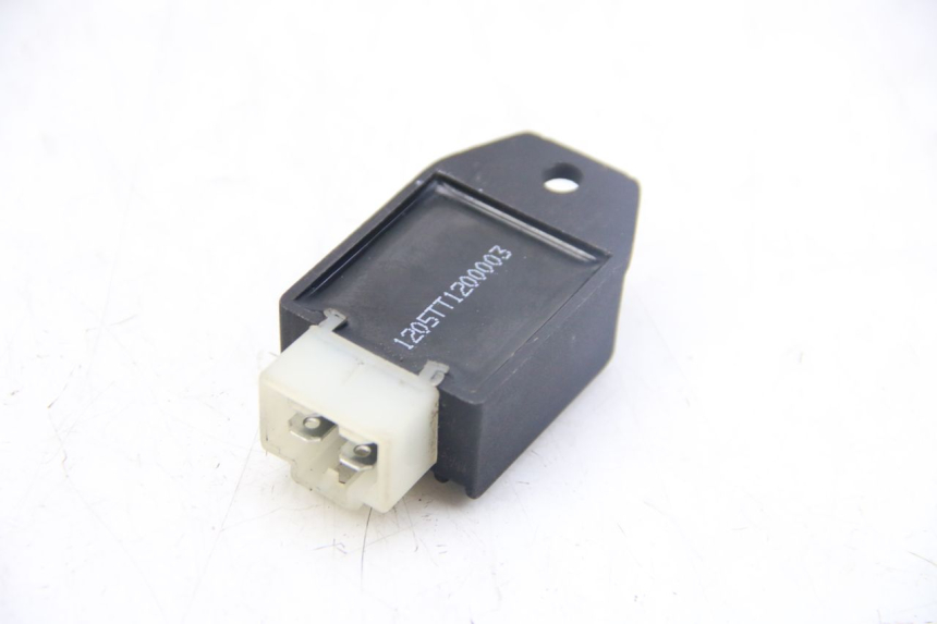 photo de REGOLATORE DI CARICA TNT MOTOR GRIDO 2T 50 (2010 - 2019)