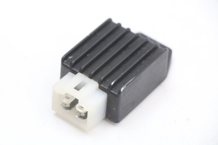 photo de REGOLATORE DI CARICA TNT MOTOR GRIDO 2T 50 (2010 - 2019)