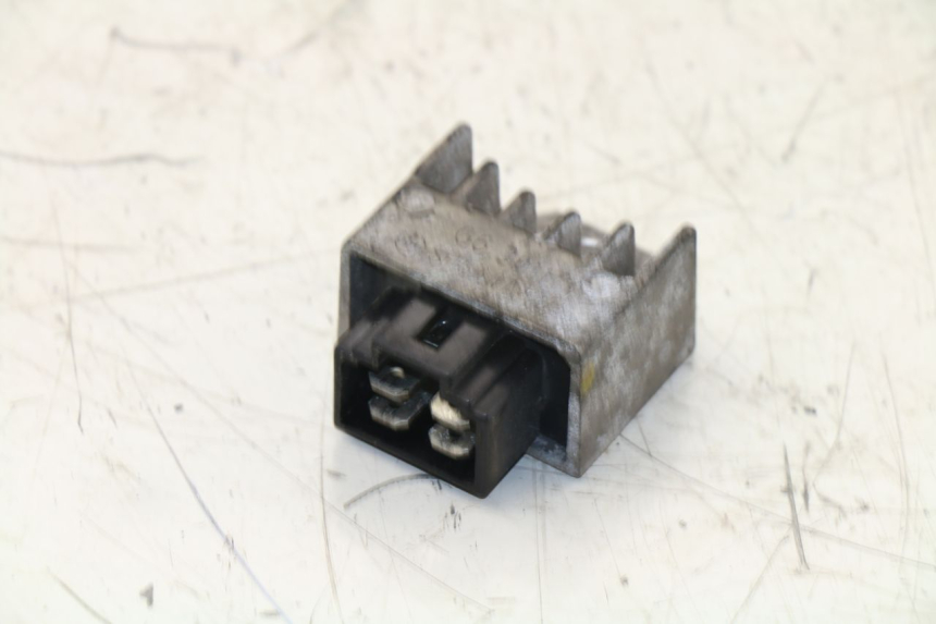 photo de REGOLATORE DI CARICA PEUGEOT TREKKER 50 (1998 - 2004)