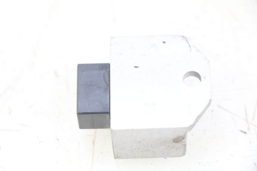 photo de REGOLATORE DI CARICA PEUGEOT TWEET 4T 50 (2010 - 2014)