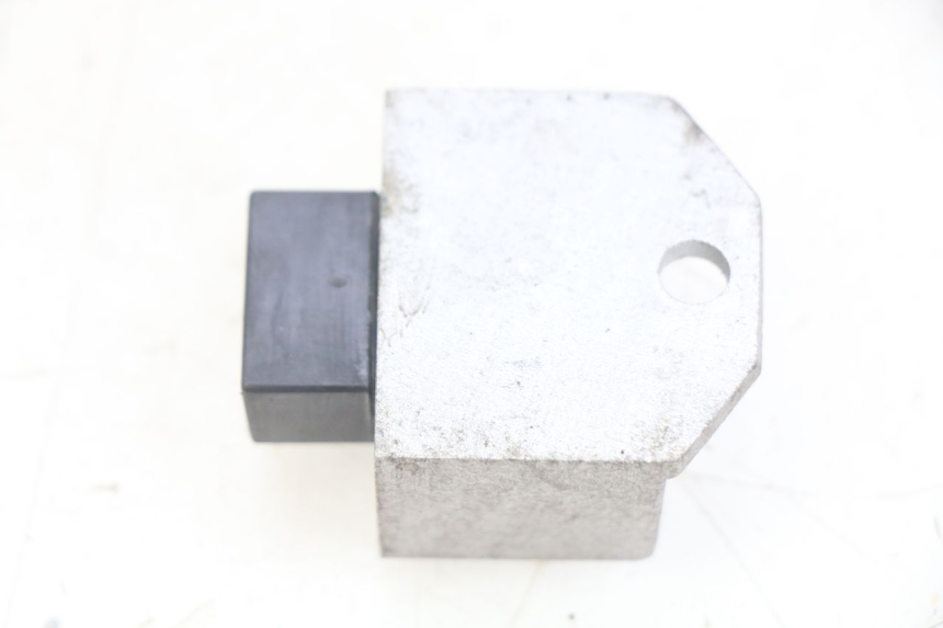 photo de REGOLATORE DI CARICA PEUGEOT TWEET 4T 50 (2010 - 2014)