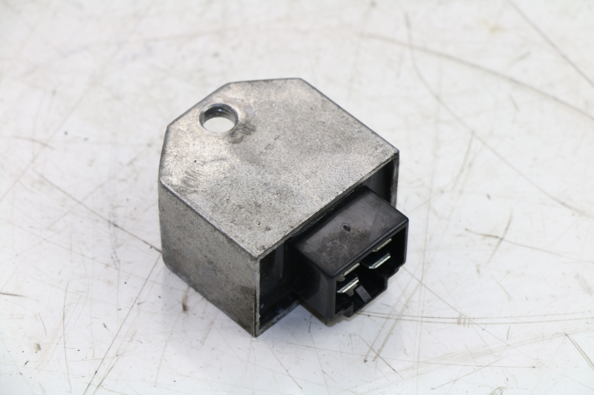 photo de REGOLATORE DI CARICA PEUGEOT TWEET 4T 50 (2010 - 2014)