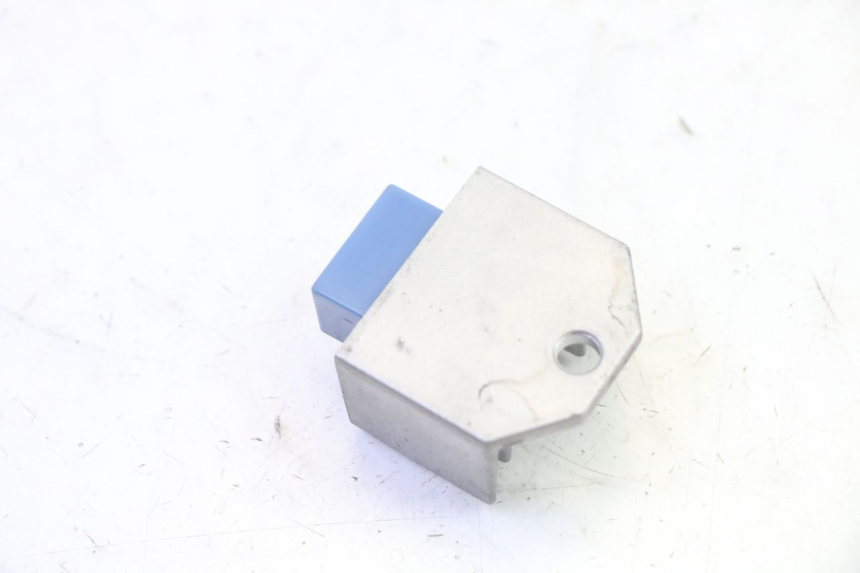 photo de REGOLATORE YAMAHA TZR 50 (2008 - 2016) - Altra angolazione