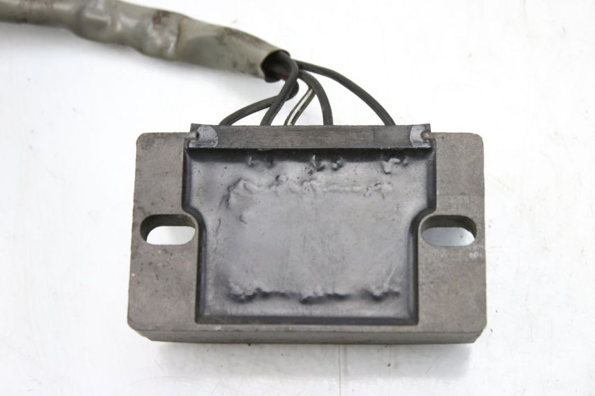 photo de REGOLATORE DI CARICA SUZUKI UH BURGMAN 125 (2002 - 2006)