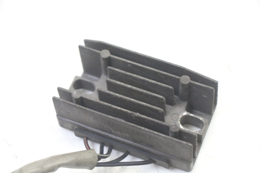 photo de REGOLATORE DI CARICA SUZUKI UH BURGMAN 125 (2002 - 2006)