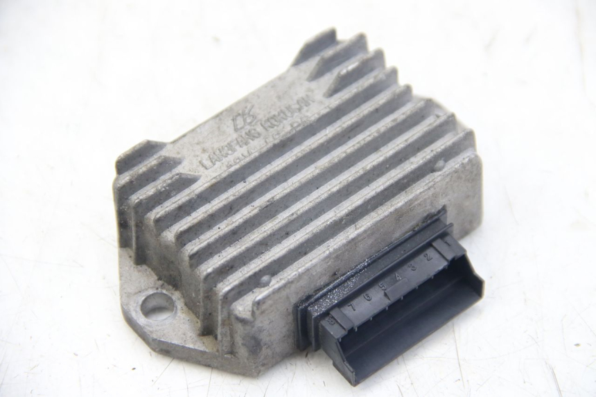 photo de REGOLATORE DI CARICA PIAGGIO VESPA SPRINT 2T 50 (2014 - 2018)