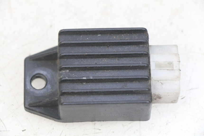 photo de REGOLATORE DI CARICA PEUGEOT VIVACITY NEW 2T 50 (2008 - 2017)