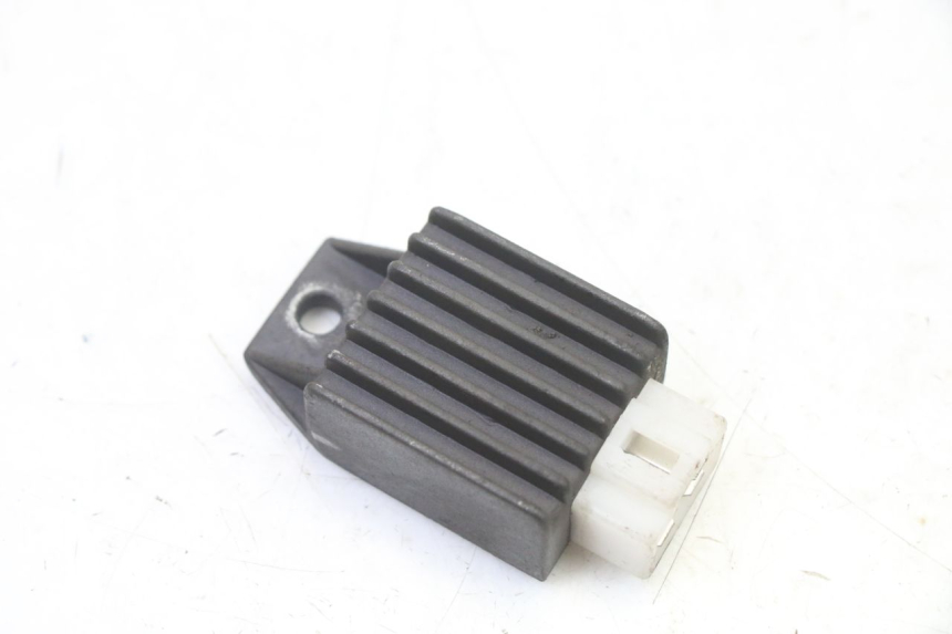 photo de REGOLATORE DI CARICA PEUGEOT VIVACITY NEW 2T 50 (2008 - 2017)
