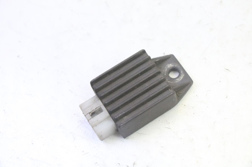 photo de REGOLATORE DI CARICA PEUGEOT VIVACITY NEW 2T 50 (2008 - 2017)