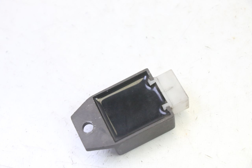 photo de REGOLATORE DI CARICA PEUGEOT VIVACITY NEW 2T 50 (2008 - 2017)