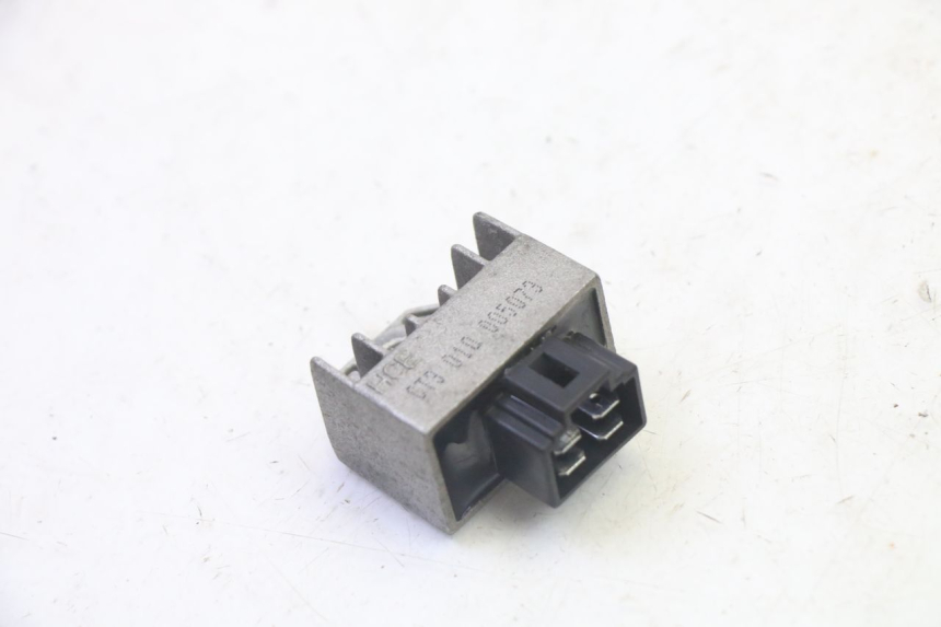 photo de REGOLATORE DI CARICA PEUGEOT VIVACITY NEW 4T 50 (2008 - 2017)