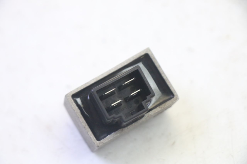 photo de REGOLATORE DI CARICA PEUGEOT VIVACITY NEW 4T 50 (2008 - 2017)