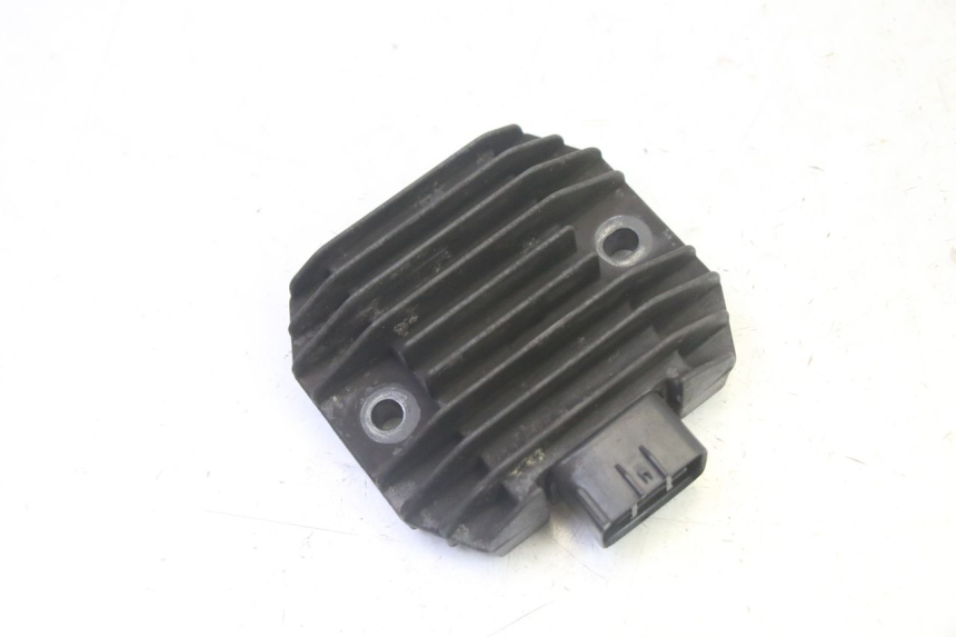 photo de REGOLATORE DI CARICA YAMAHA X-MAX XMAX 250 (2006 - 2009)