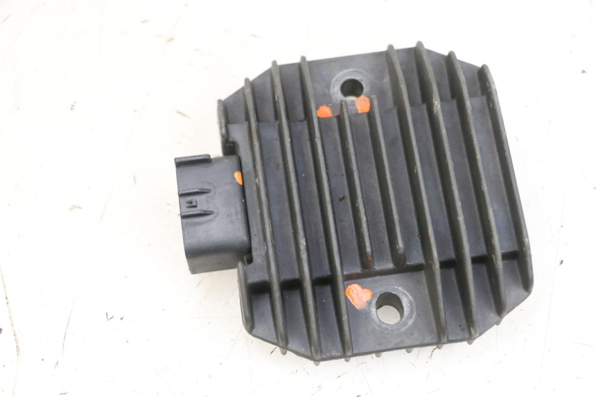photo de REGOLATORE DI CARICA YAMAHA XMAX X-MAX 125 (2006 - 2009) - Dettaglio del componente