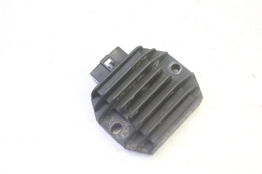 photo de REGOLATORE DI CARICA PIAGGIO X8 125 (2004 - 2007) - Vista principale