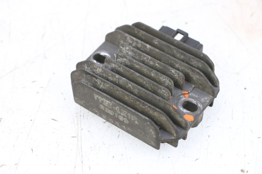 photo de REGOLATORE DI CARICA PIAGGIO X8 125 (2004 - 2007) - Zoom sullo stato d'uso