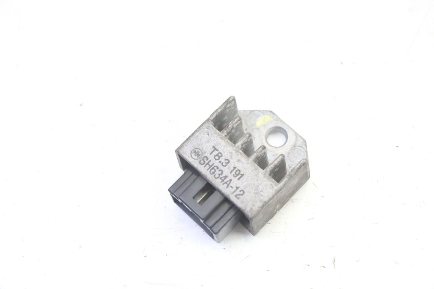 photo de REGOLATORE DI CARICA HONDA X8R 50 (1998 - 2003)