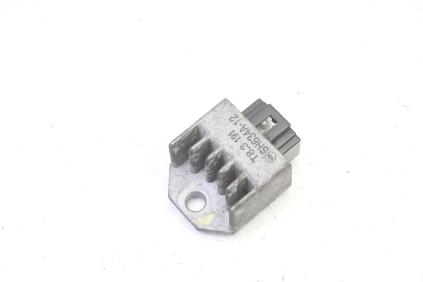 photo de REGOLATORE DI CARICA HONDA X8R 50 (1998 - 2003)