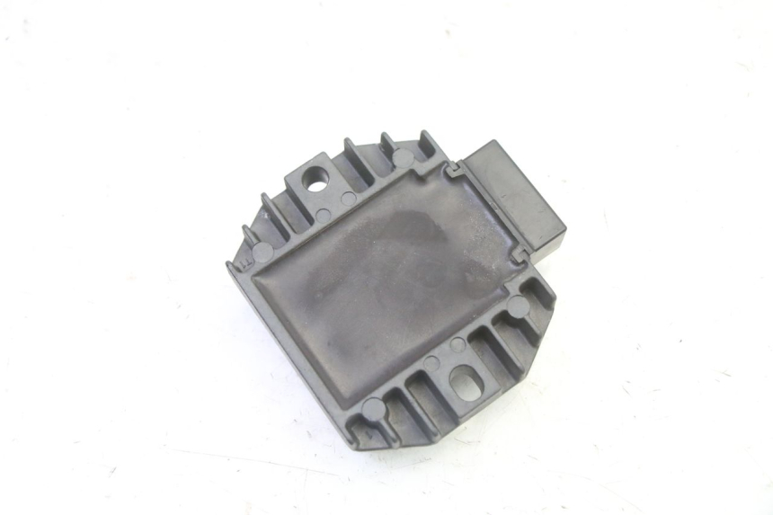 photo de REGOLATORE DI CARICA PIAGGIO X9 EVOLUTION 125 (2003 - 2007)