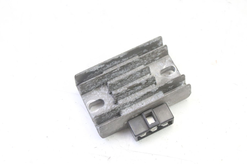 photo de REGOLATORE DI CARICA PIAGGIO X9 EVOLUTION 125 (2003 - 2007)