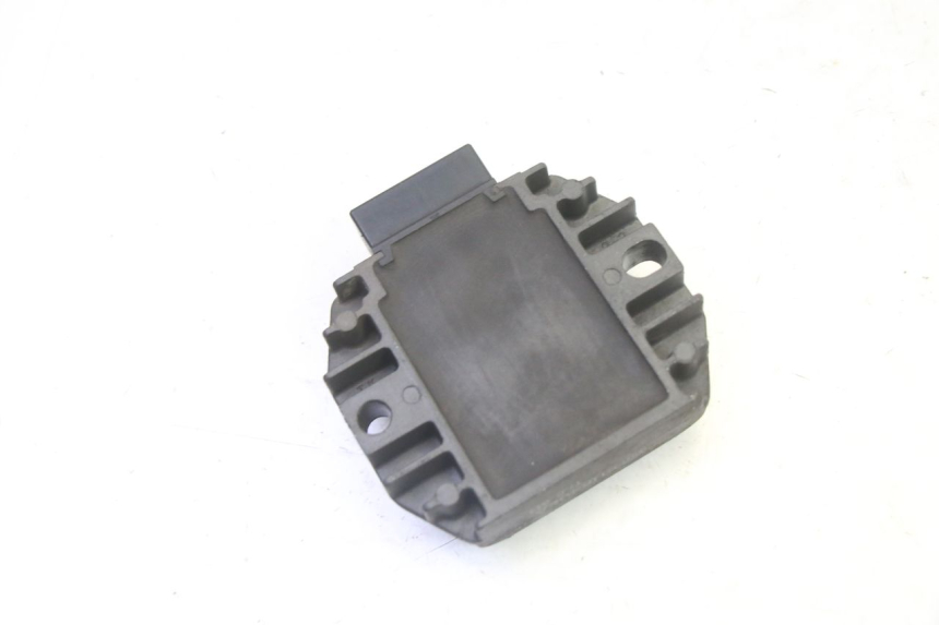 photo de REGOLATORE DI CARICA PIAGGIO XEVO - X EVO 125 (2007 - 2016)