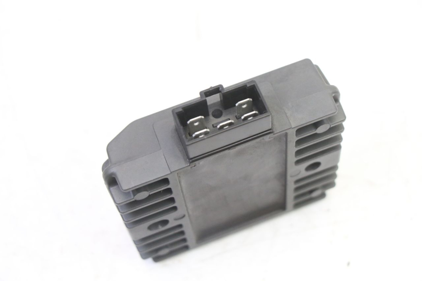 photo de REGOLATORE YAMAHA XJ6 ABS 600 (2008 - 2016)