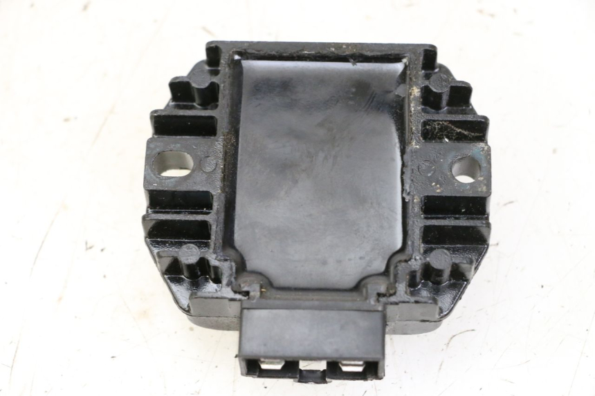 photo de REGOLATORE YAMAHA XJN DIVERSION 600 (2000 - 2003)