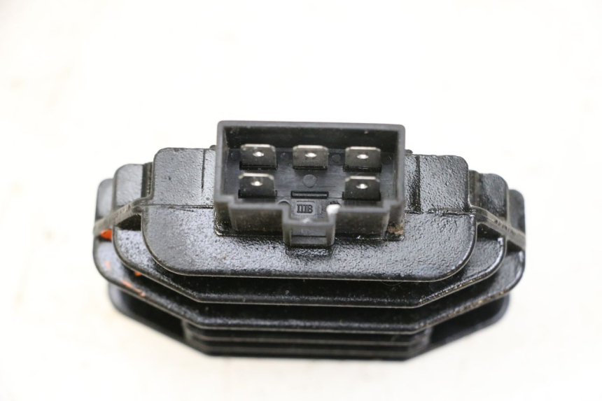 photo de REGOLATORE YAMAHA XJN DIVERSION 600 (2000 - 2003)