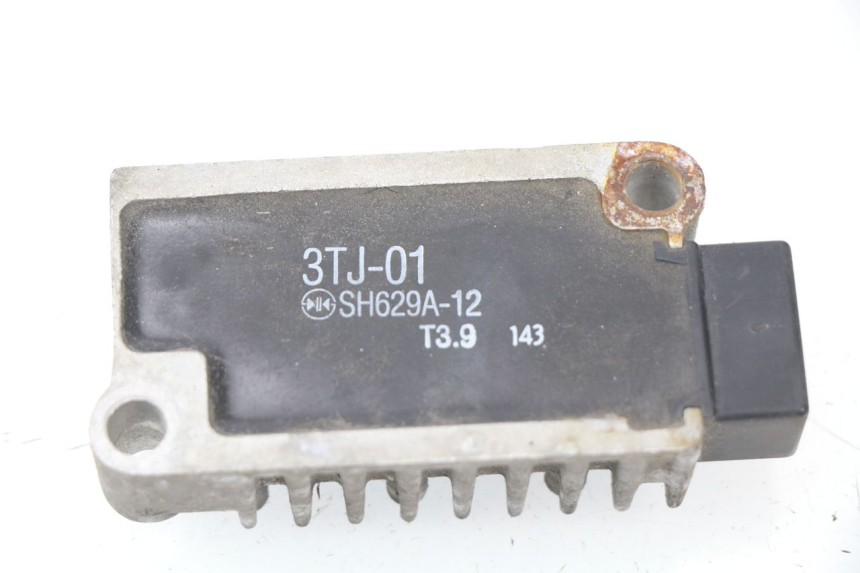 photo de REGOLATORE DI CARICA YAMAHA XJN XJ N DIVERSION 600 (1994 - 1997)