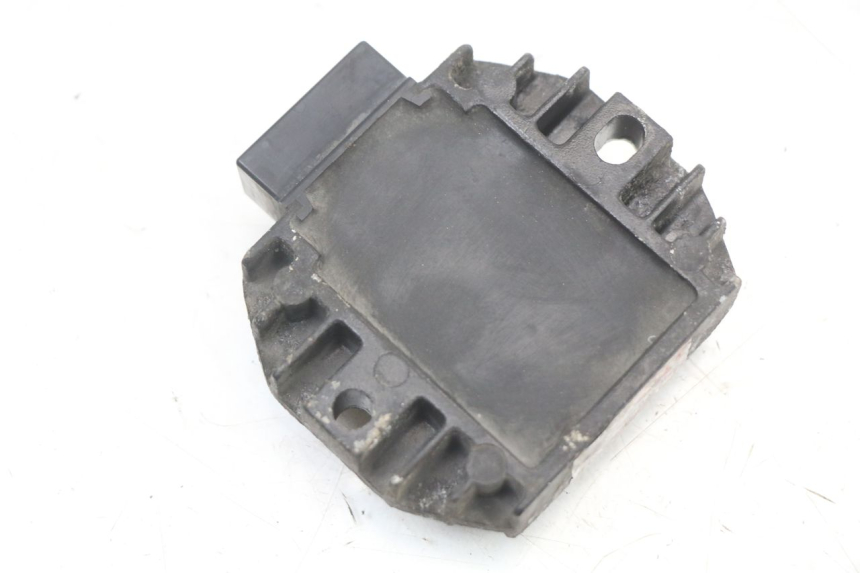 photo de REGOLATORE DI CARICA YAMAHA CYGNUS X 125 (2004 - 2007)