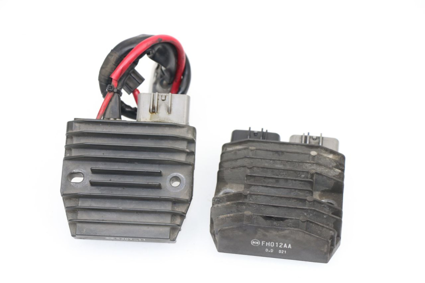 photo de REGOLATORE DI CARICA YAMAHA FJR ABS 1300 (2006 - 2012)