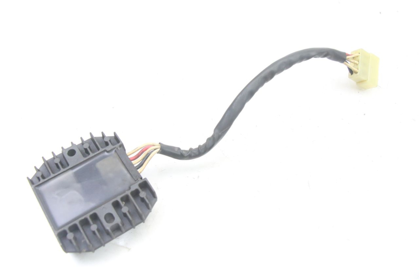 photo de REGOLATORE DI CARICA YAMAHA FZS FAZER 600 (2001 - 2003)