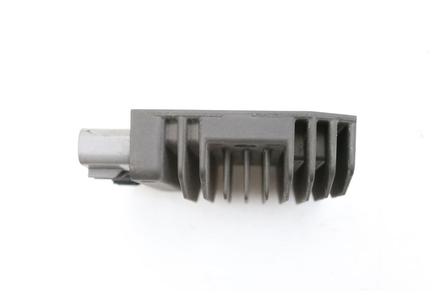 photo de REGOLATORE DI CARICA YAMAHA MT-07 MT07 700 (2018 - 2020)