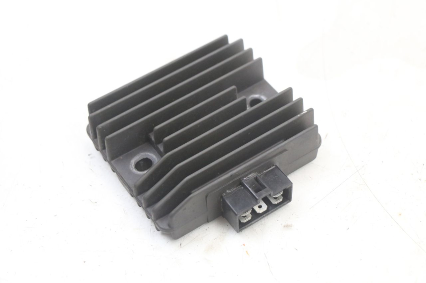 photo de REGOLATORE YAMAHA XJ6 ABS 600 (2008 - 2016)